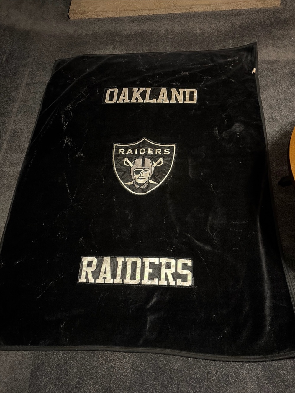 Oakland Raiders VIP Super King Micro Mink Plush Fleece with Faux Fur Reverse Vtg
